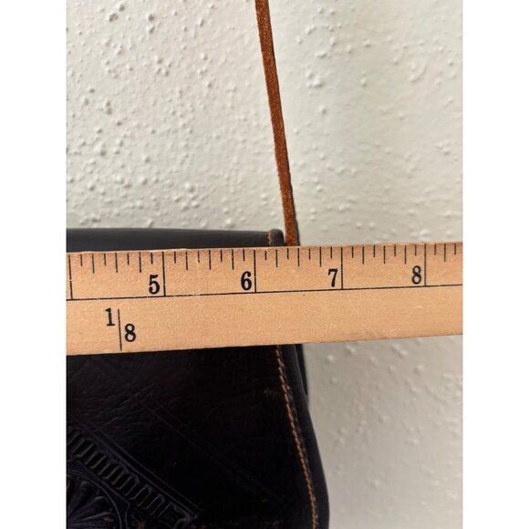 Vintage Handcrafted Black Leather Crossbody Bag With Embossed Design - Picture 7 of 16